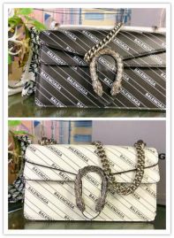 Picture of Balenciaga Lady Handbags _SKUfw107472290fw